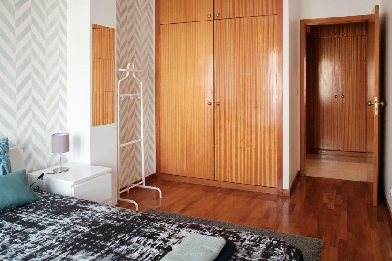 Apartment With Balcony In The Square OOporto Extérieur photo