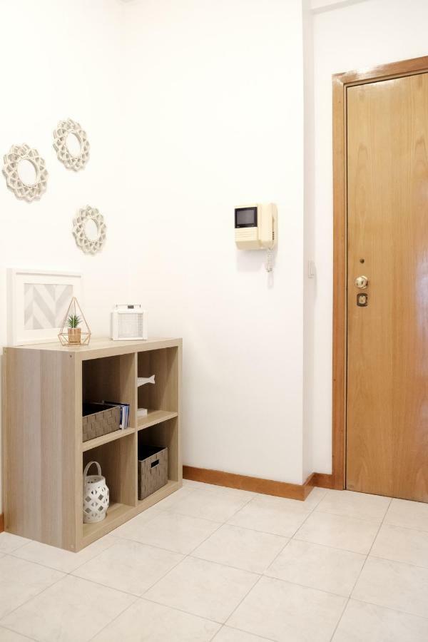 Apartment With Balcony In The Square OOporto Extérieur photo
